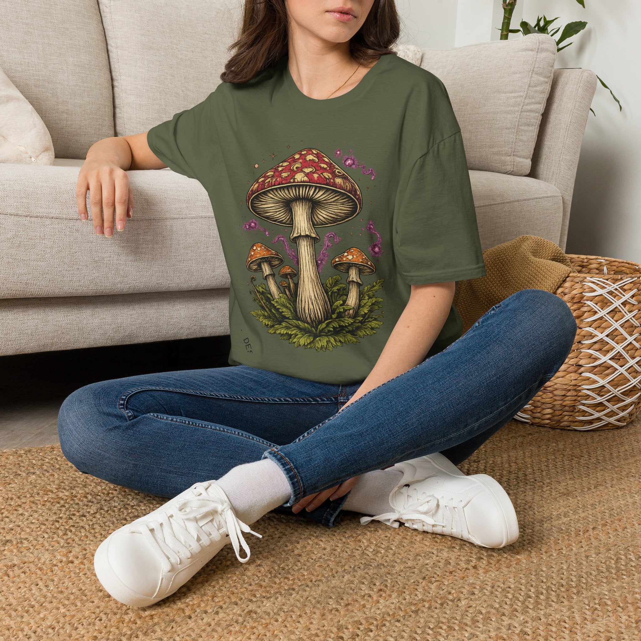 City: Vancouver Mushroom Illustration T-Shirt – Vintage Red Toadstool Graphic