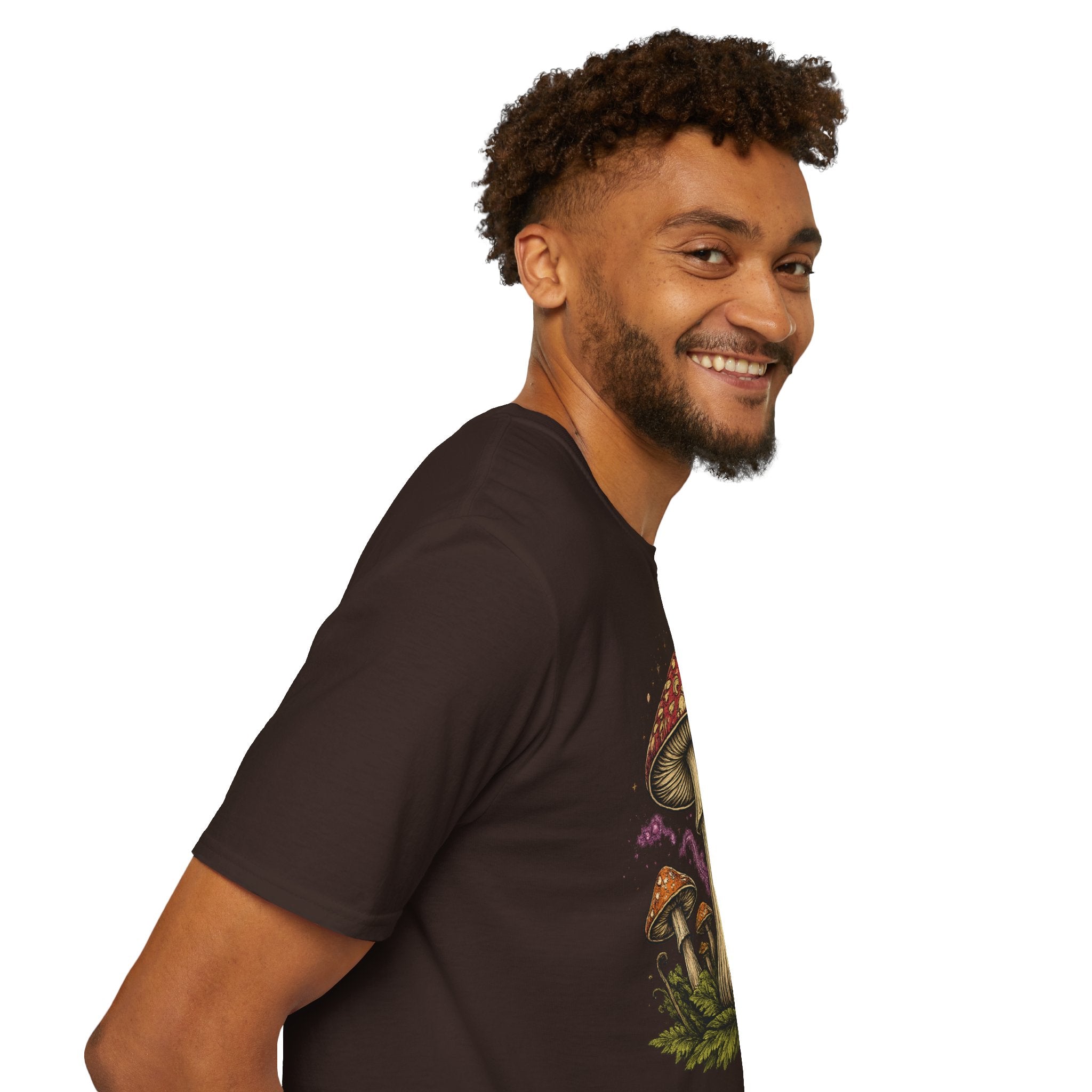 Mushroom Illustration T-Shirt – Vintage Red Toadstool Graphic
