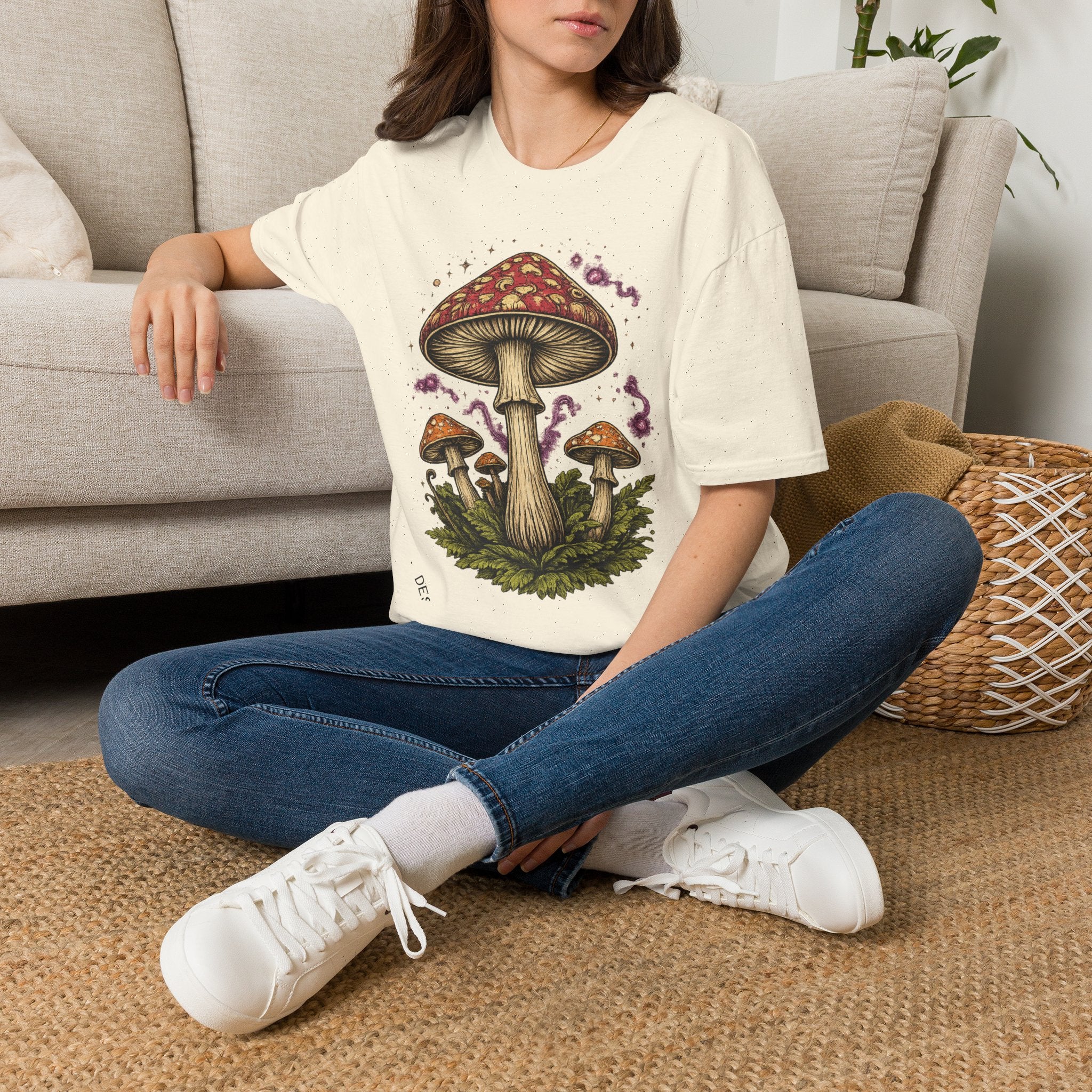 City: Vancouver Mushroom Illustration T-Shirt – Vintage Red Toadstool Graphic