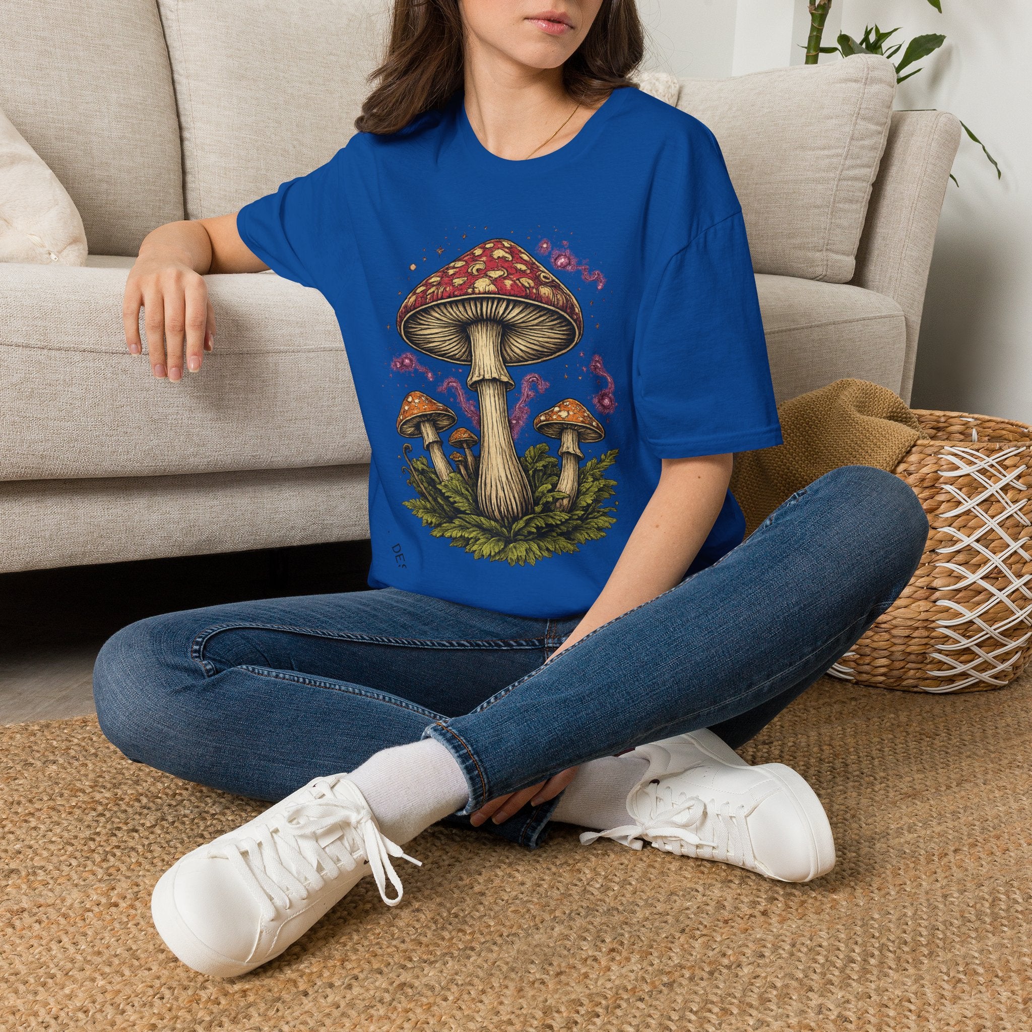 City: Vancouver Mushroom Illustration T-Shirt – Vintage Red Toadstool Graphic