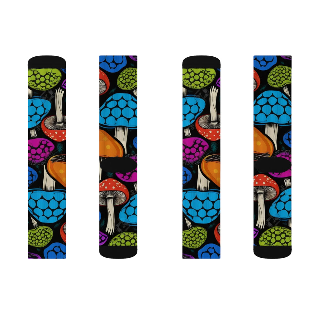 Adéntrate en el estilo Shroom con nuestros calcetines de la pandilla Funky Fungi
