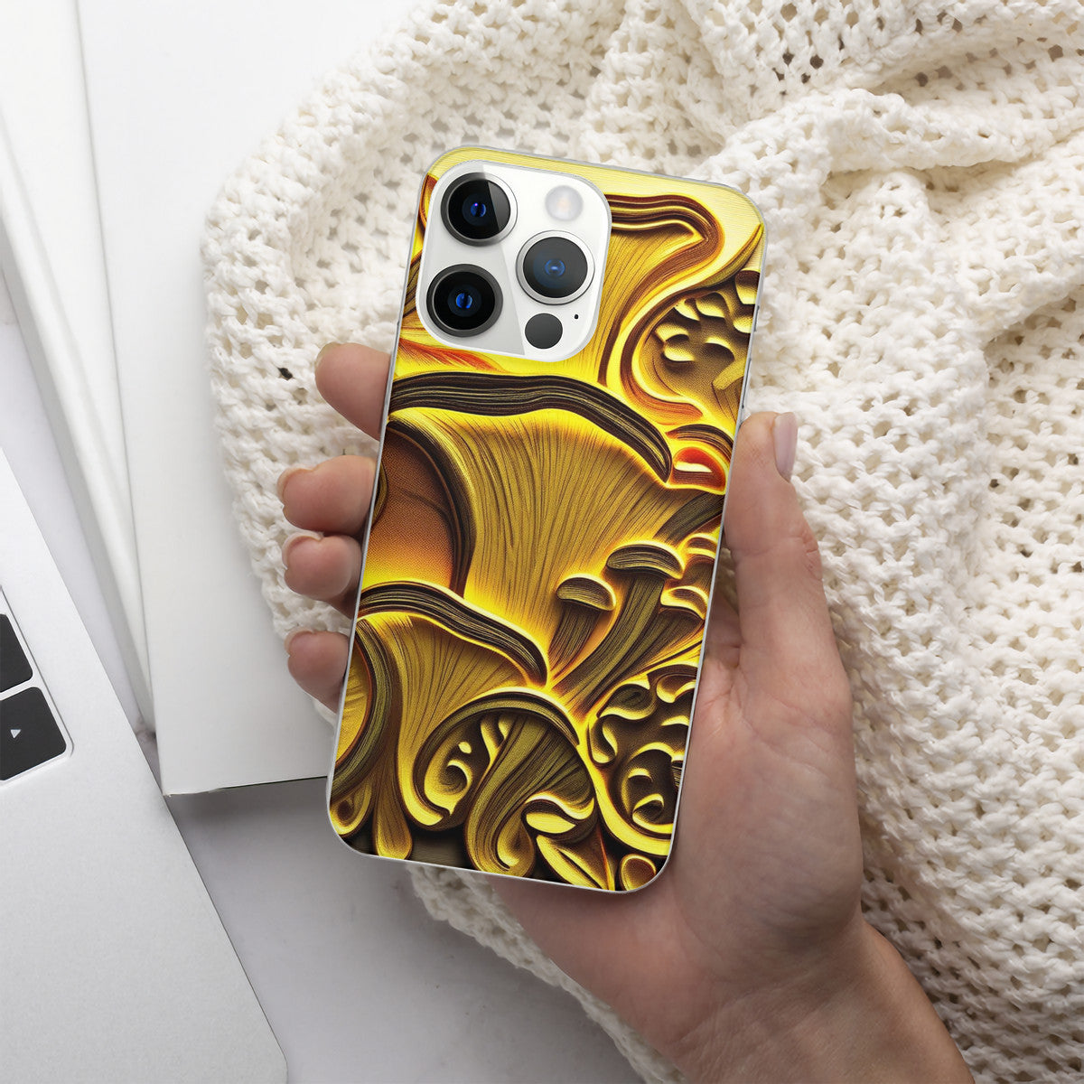 iPhone 14 Transparent Acrylic Case (3 cameras) Protect The Phone From Sharp Objects,